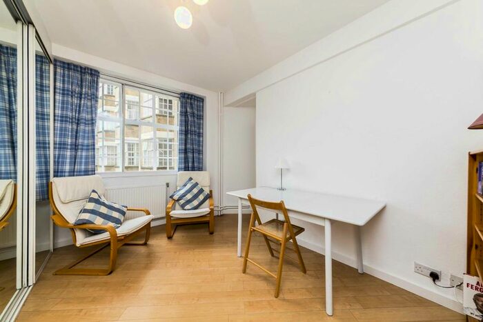 Studio To Rent In Woburn Place, London, WC1H