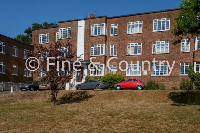 2 Bedroom Apartment To Rent In St. Peters Road, Croydon, CR0