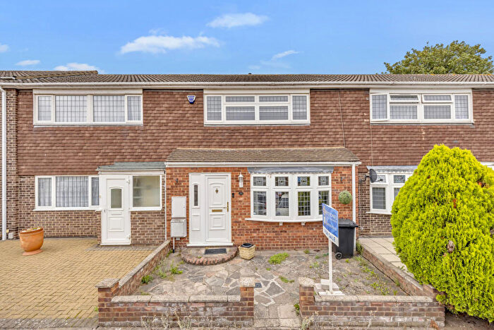 2 Bedroom Terraced House For Sale In Portnoi Close, Romford, RM1