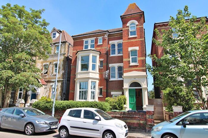 1 Bedroom Flat For Sale In Lennox Road South, Southsea, PO5
