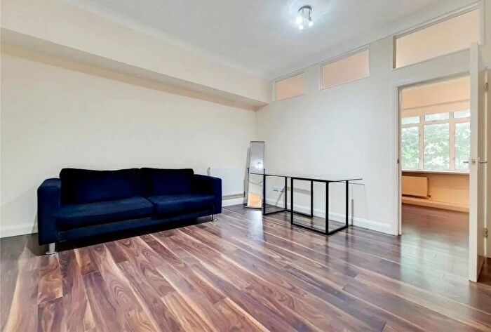 2 Bedroom Flat To Rent In Euston Road, London, NW1