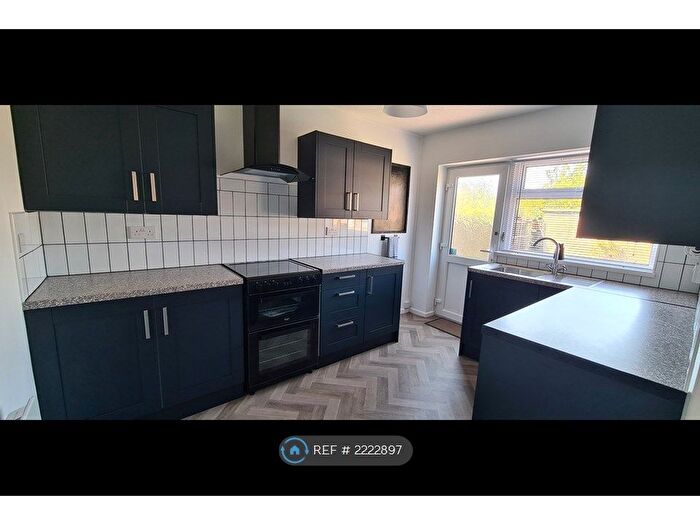 2 Bedroom Flat To Rent In Sparhawk Avenue, Norwich, NR7