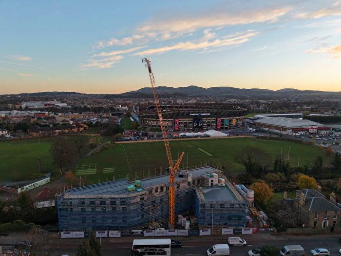 3 Bedroom Flat For Sale In Corstorphine Road, Edinburgh, EH12