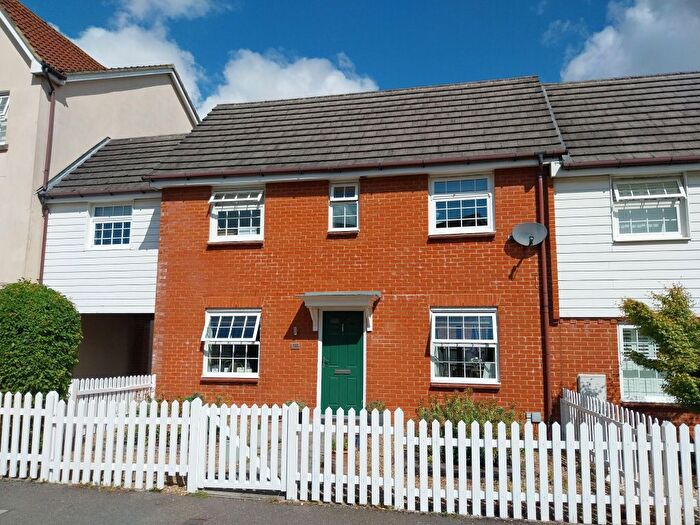 3 Bedroom End Of Terrace House To Rent In St. Johns Way, Edenbridge, TN8