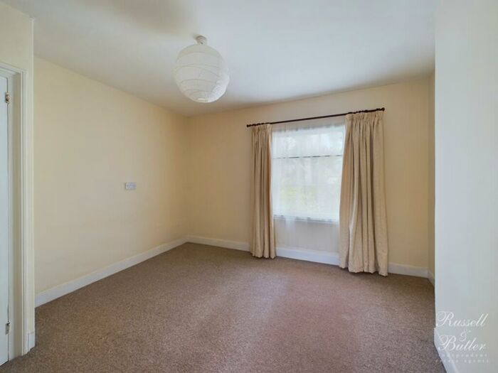 1 Bedroom Flat To Rent In West Street, Buckingham, MK18