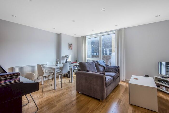 1 Bedroom Flat To Rent In Greenwich High Road, London, SE10