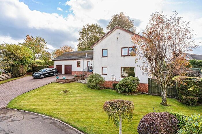 6 Bedroom Detached House For Sale In The Glebe, Dunning, Perth, PH2