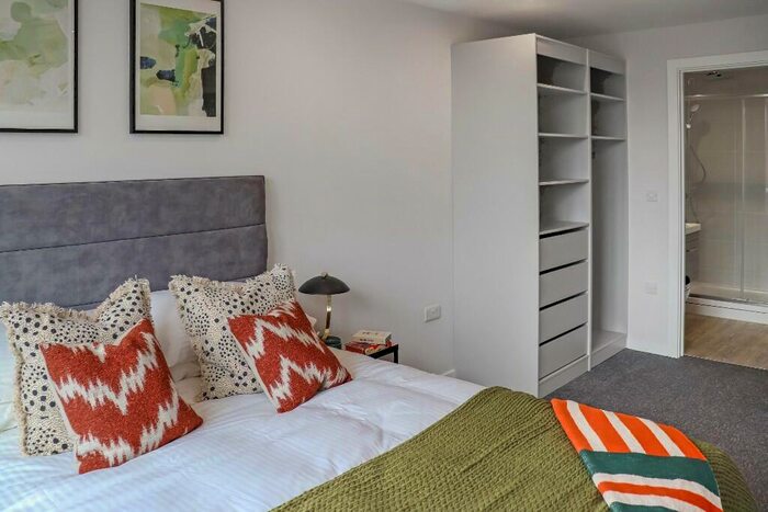 2 Bedroom Apartment To Rent In The Interchange, Stockport, SK3