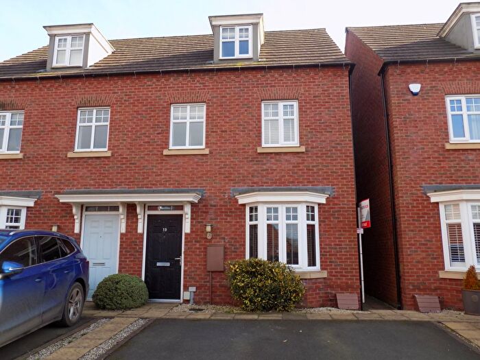 3 Bedroom Semi-Detached House For Sale In Ashton Close, Ashbourne, DE6