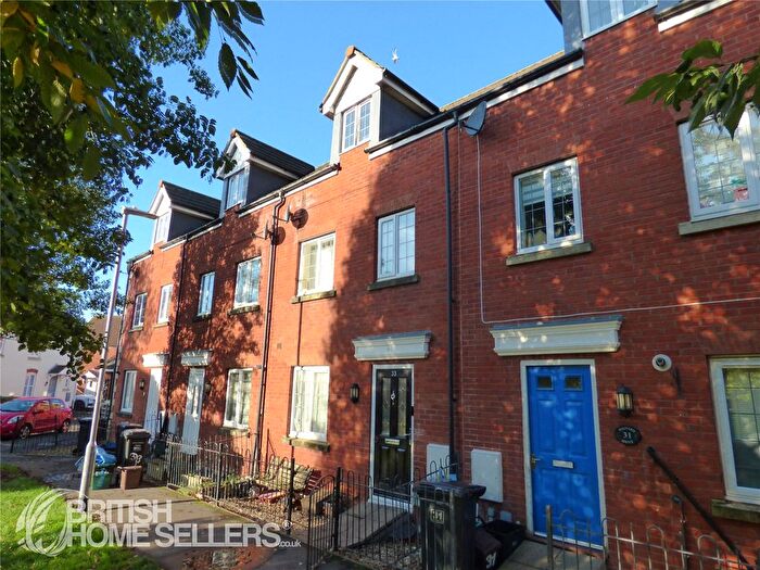 3 Bedroom Town House For Sale In Halyard Drive, Bridgwater, Somerset, TA6