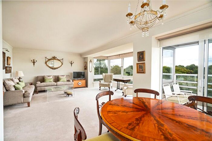 2 Bedroom Apartment For Sale In Prince Albert Road, St John's Wood, London, NW8