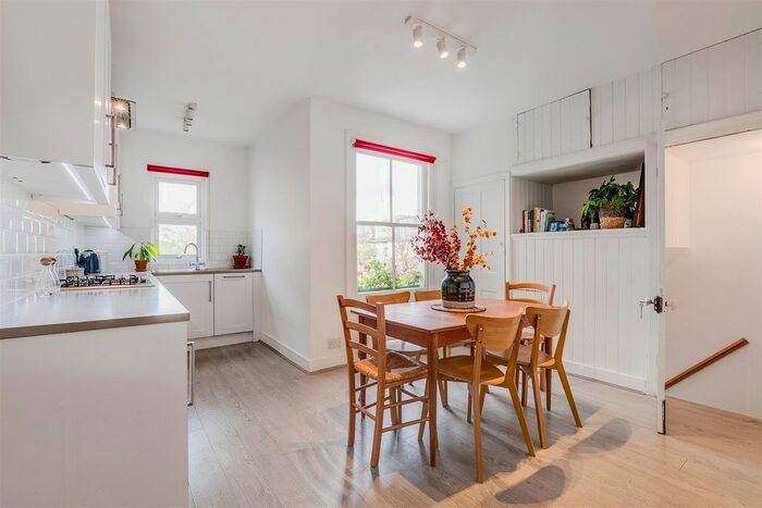4 Bedroom Maisonette To Rent In Revelstoke Road, London, SW18
