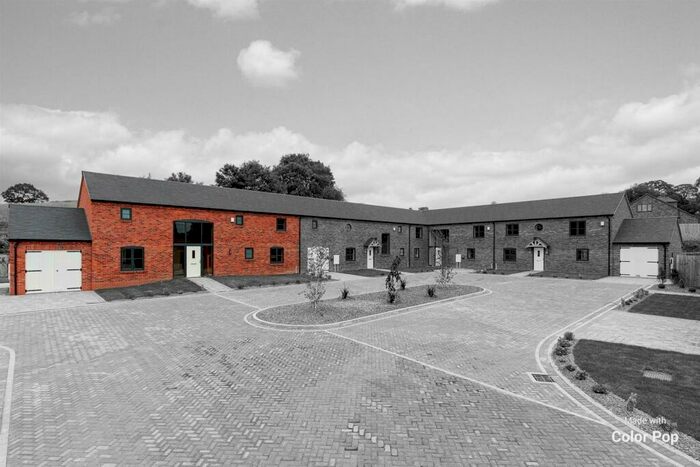 4 Bedroom Mews For Sale In Tenford Lane, Tean, Stoke-on-Trent, ST10