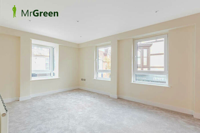 2 Bedroom Flat To Rent In Christchurch, BH23