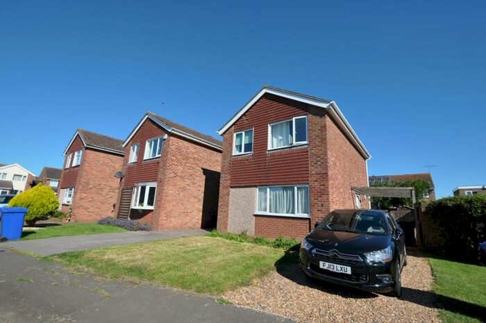 3 Bedroom House To Rent In Homestead Drive, NN7