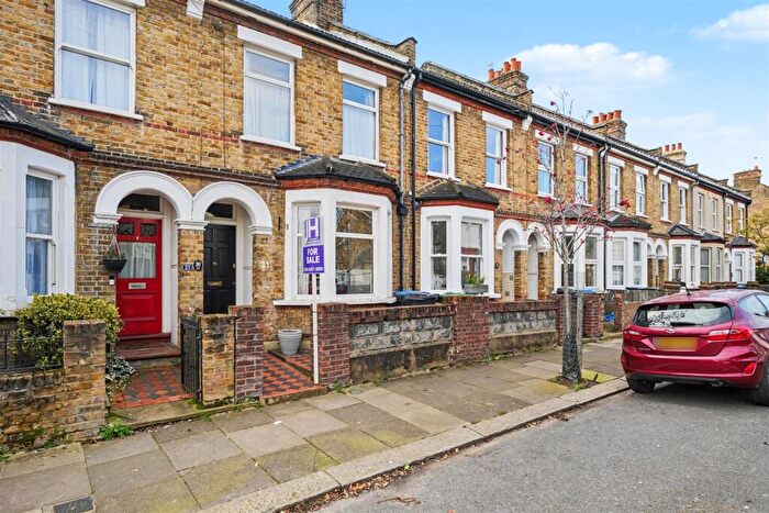3 Bedroom Terraced House For Sale In Manor Road, Enfield, EN2