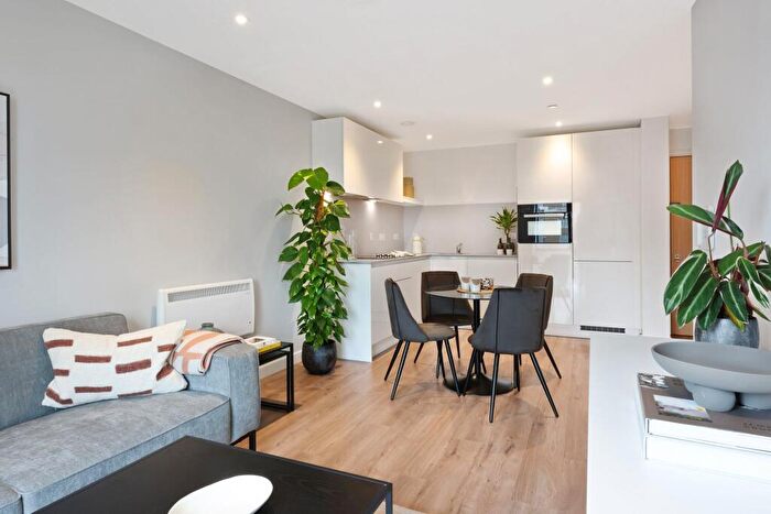 1 Bedroom Apartment To Rent In The Lansdowne, Hagley Road, B16