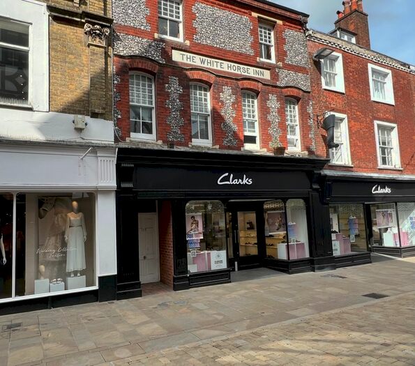 2 Bedroom Flat To Rent In High Street, Winchester, SO23