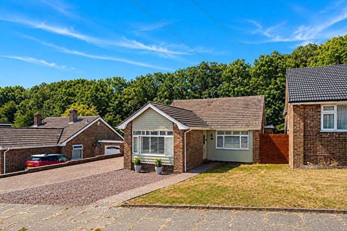 3 Bedroom Detached House For Sale In Hangleton Valley Drive, Hove, BN3