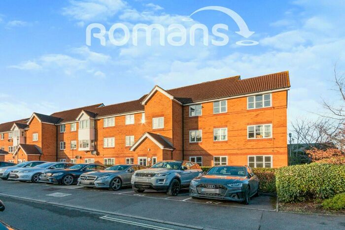 2 Bedroom Flat To Rent In Aspen Grove, Aldershot, GU12