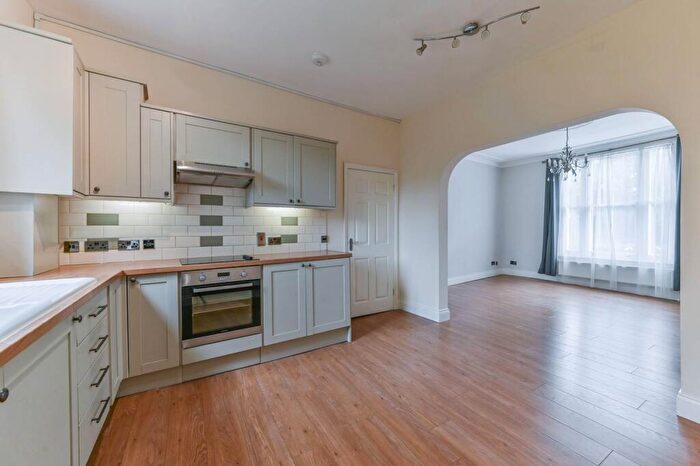 Studio For Sale In Montague Road, Croydon, CR0