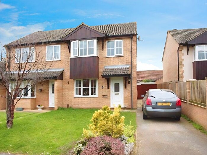 3 Bedroom Semi Detached House For Sale In Covill Close, Great Gonerby, Grantham, NG31