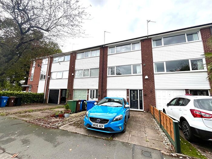 3 Bedroom Property To Rent In Chorlton Drive, Cheadle, SK8