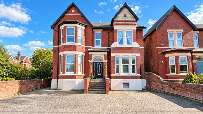 2 Bedroom Flat For Sale In Flat, Chambres Road, Southport, Merseyside, PR8