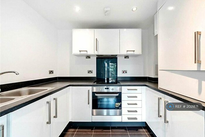 2 Bedroom Flat To Rent In Fairthorn Road, London, SE7