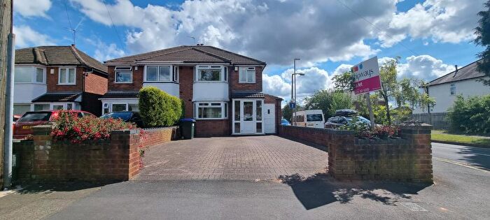 3 Bedroom Semi-Detached House To Rent In Wilderness Lane, Birmingham, B43