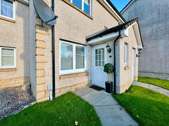2 Bedroom Flat For Sale In McKenna Avenue, Stoneywood, Denny, FK6