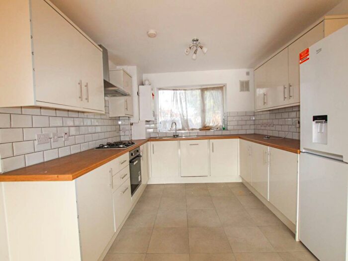 3 Bedroom Property To Rent In Cotmans Close, Hayes, Middlesex, UB3