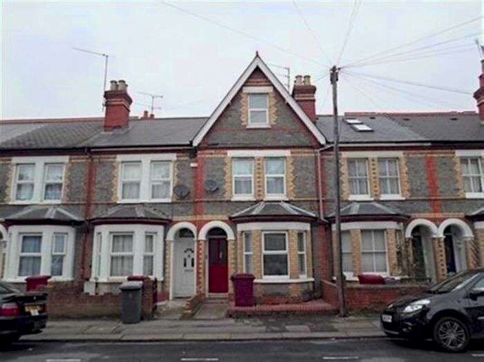 1 Bedroom Flat To Rent In Radstock Road, Reading RG1