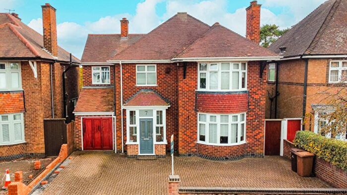 4 Bedroom Detached House For Sale In West Drive, Mickleover, Derby, Derbyshire, DE3