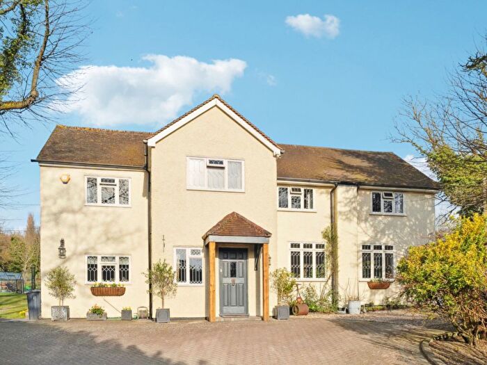 5 Bedroom Detached House For Sale In Northern Heights, Bourne End, SL8