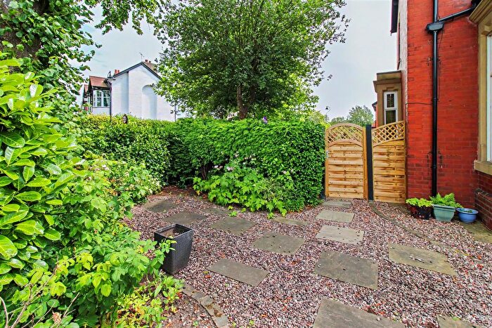 4 Bedroom Semi Detached House To Rent In Watling Street Road, Fulwood, Preston, PR2