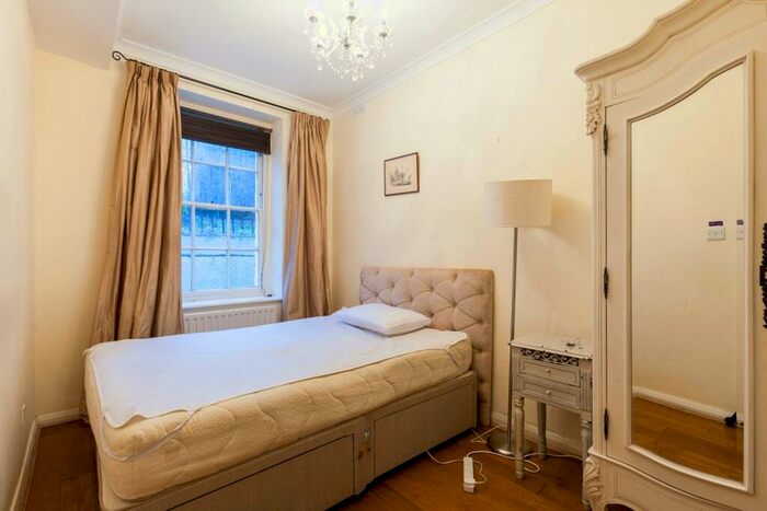 1 Bedroom Flat To Rent In Enfield Cloisters, Shoreditch, London, N1