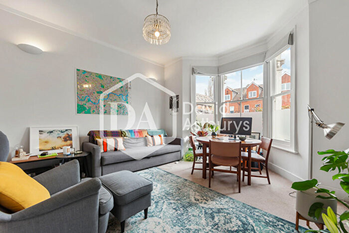 1 Bedroom Apartment To Rent In Mayfield Road, Crouch End, London, N8