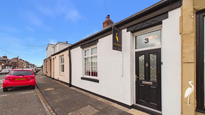 2 Bedroom Cottage For Sale In Brockley Terrace, West Boldon, Boldon Colliery, NE35