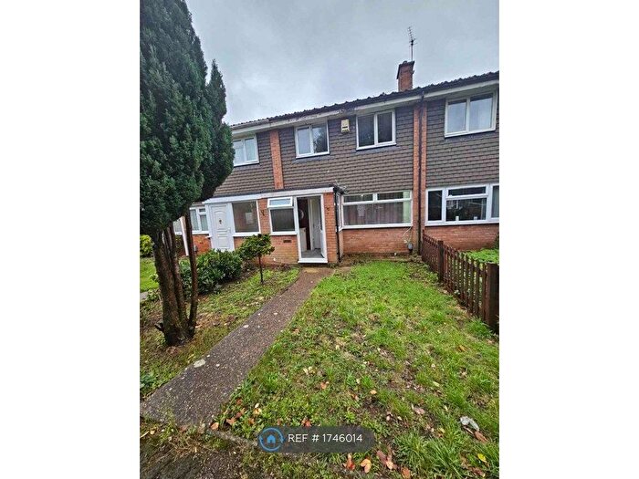 3 Bedroom Terraced House To Rent In Martham Close, Bedford, MK40