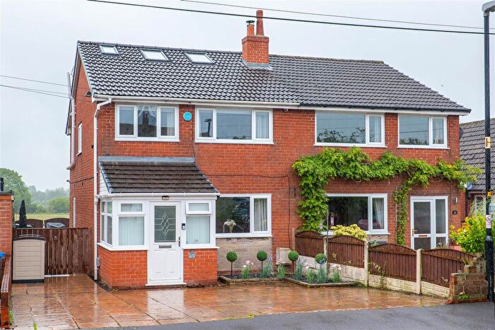 4 Bedroom Semi-Detached House For Sale In Bogburn Lane, Coppull, Chorley, PR7