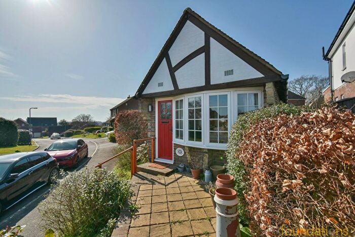 1 Bedroom Cottage For Sale In Old Mill Park, Bexhill-On-Sea, TN39