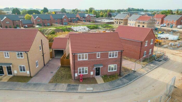 3 Bedroom Detached House For Sale In High Road, Weston, PE12