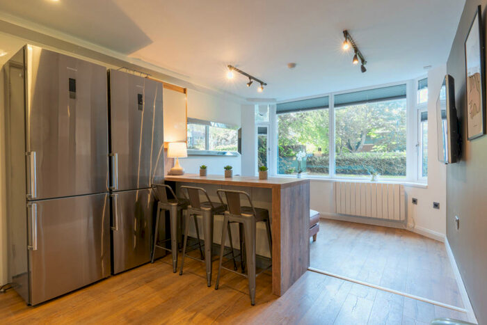 5 Bedroom Flat To Rent In Jesmond View, Newcastle, NE2