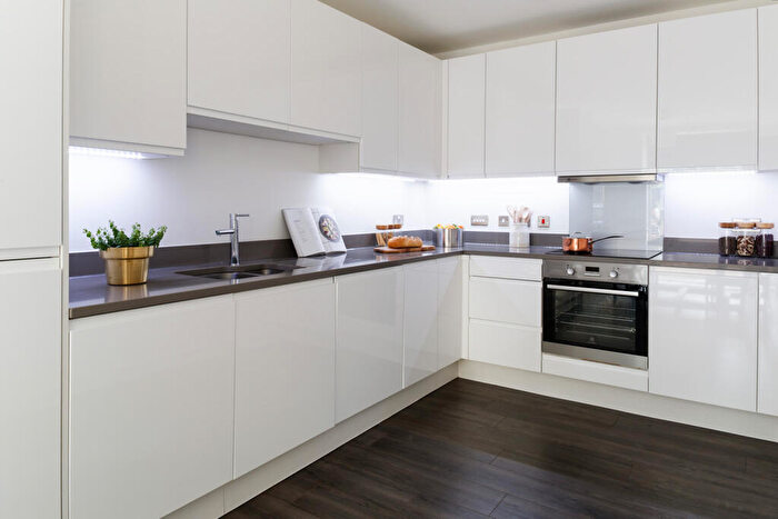 2 Bedroom Apartment To Rent In Batavia Road, London, SE14