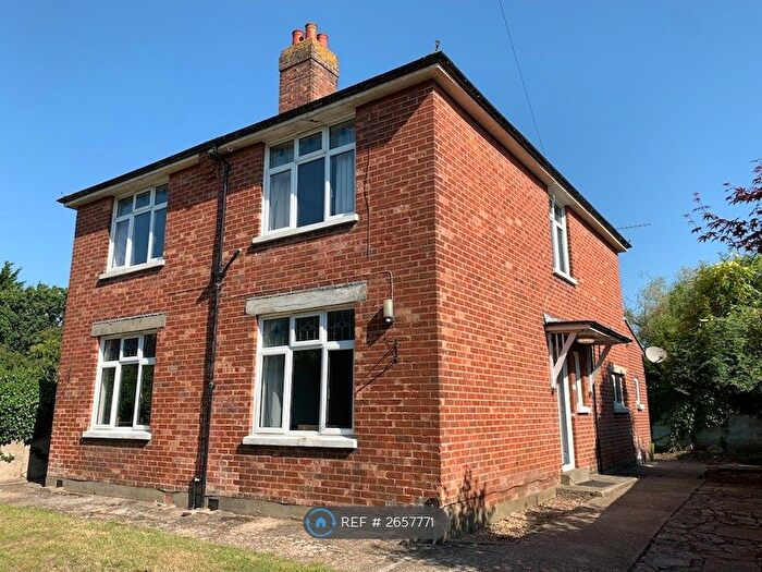 6 Bedroom Detached House To Rent In Cardigan Road, Bournemouth, BH9