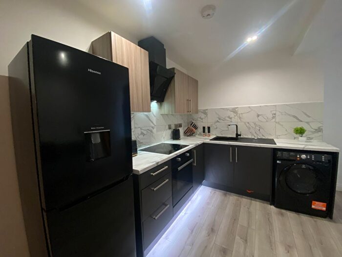 1 Bedroom Flat To Rent In Barrow Street, St Helens, WA10