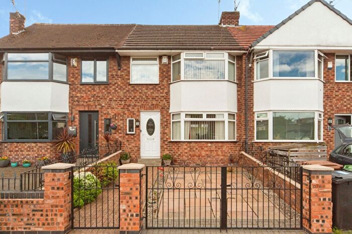 3 Bedroom Detached House For Sale In Euston Grove, Prenton, Merseyside, CH43