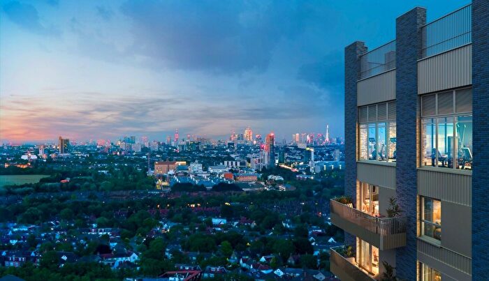 2 Bedroom Flat For Sale In The Verdean, The Drive, W3