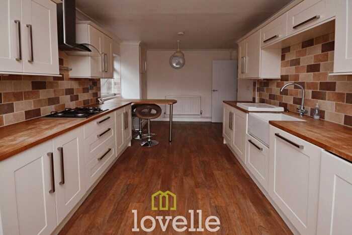 2 Bedroom Semi-Detached Bungalow For Sale In Eastfield, Humberston, DN36